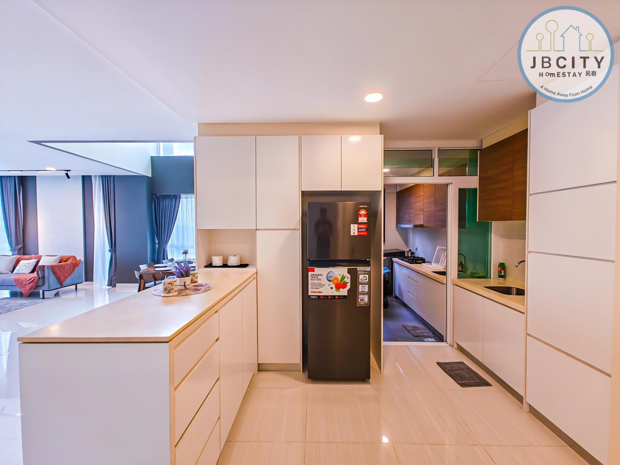 Medini Signature Suites By Rr Jbcity Нусаджая Екстериор снимка